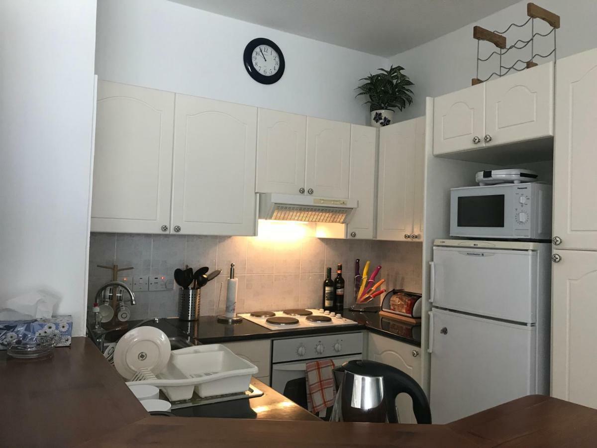 Kings Palace - Fabulous Pool-Side 2 Bed Apartment Πάφος Εξωτερικό φωτογραφία
