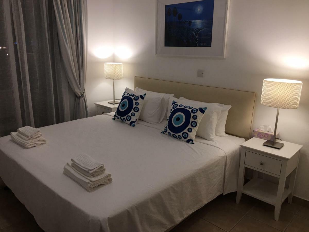 Kings Palace - Fabulous Pool-Side 2 Bed Apartment Πάφος Εξωτερικό φωτογραφία